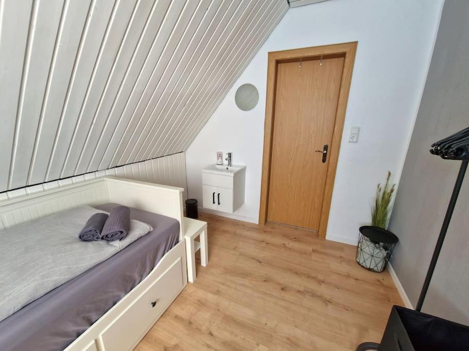 Gemuetliche Wohnung Direkt Am Kuestenkanal! Wardenburg Exteriér fotografie